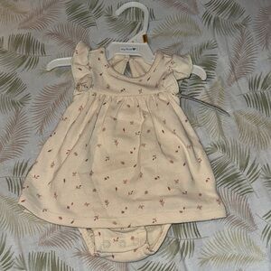 NWT carters newborn dress